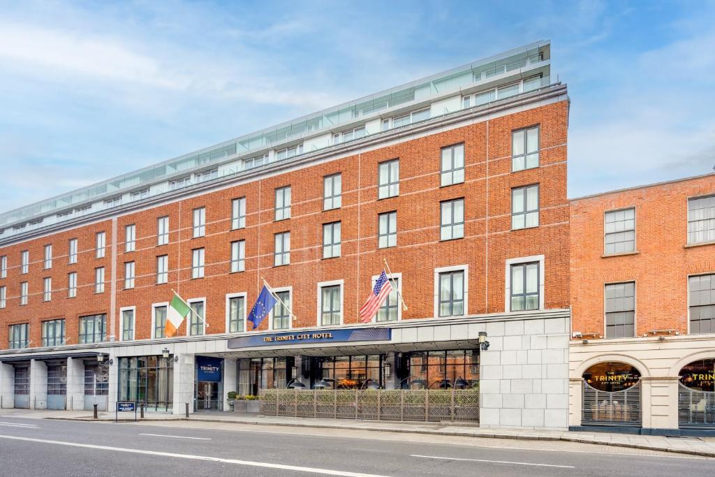 The Trinity City Hotel